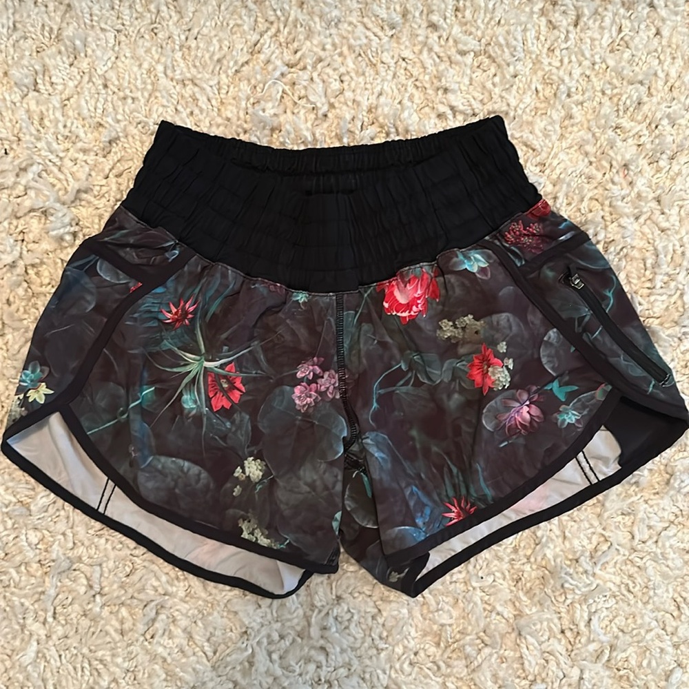 Lululemon tracker short